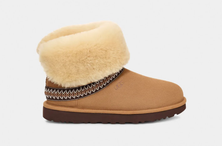 UGG Australia Classic Short Crescent - chestnut