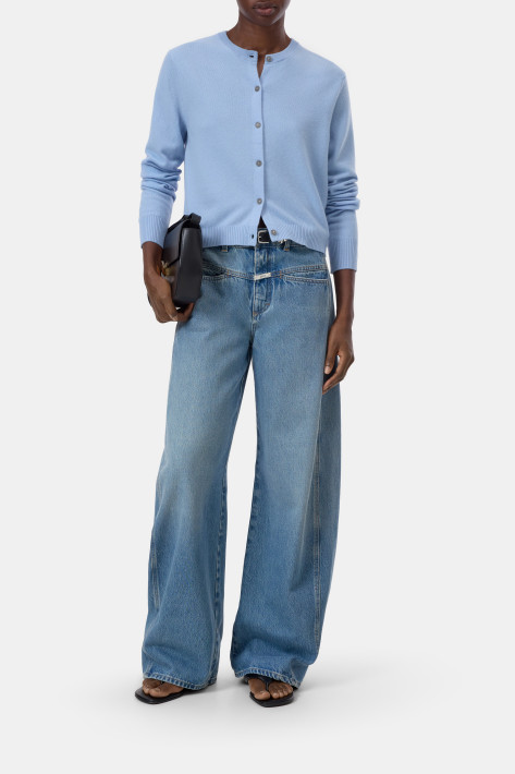 Closed Crew Neck Cardigen - powder blue